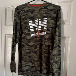 Helly Hansen Kensington Long Sleeve Work Shirt in a camo pattern size M.